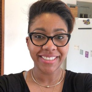 Meet your Posher, Nicole